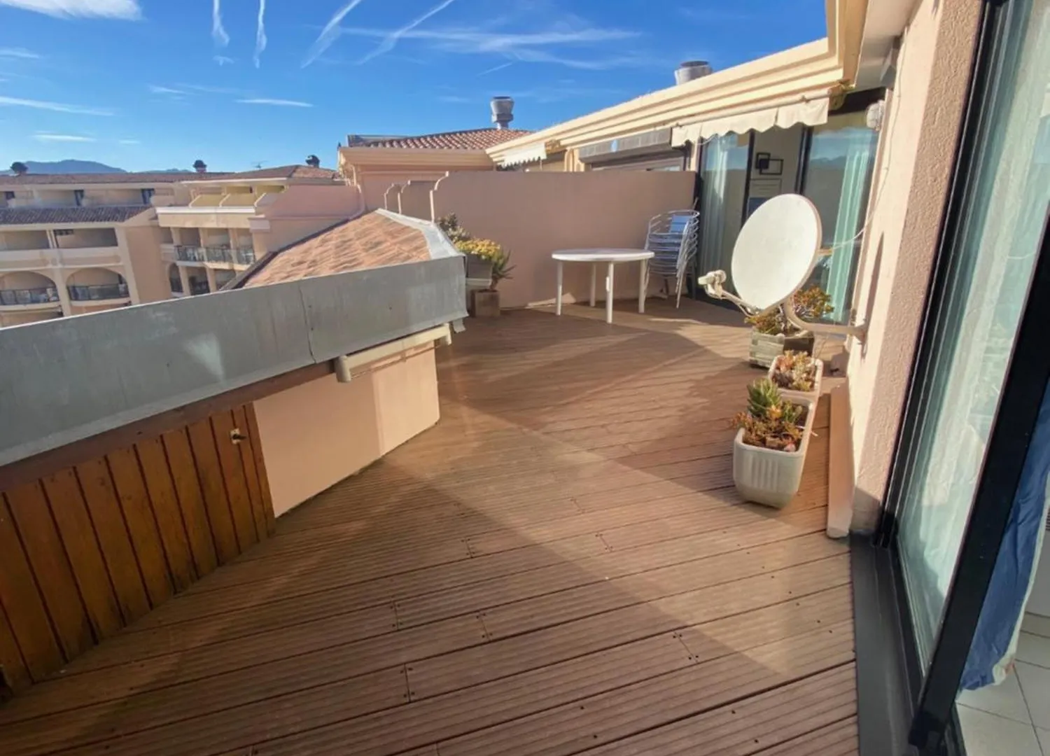 La Perla Del Mare Daire Cannes 0*,  Fransa